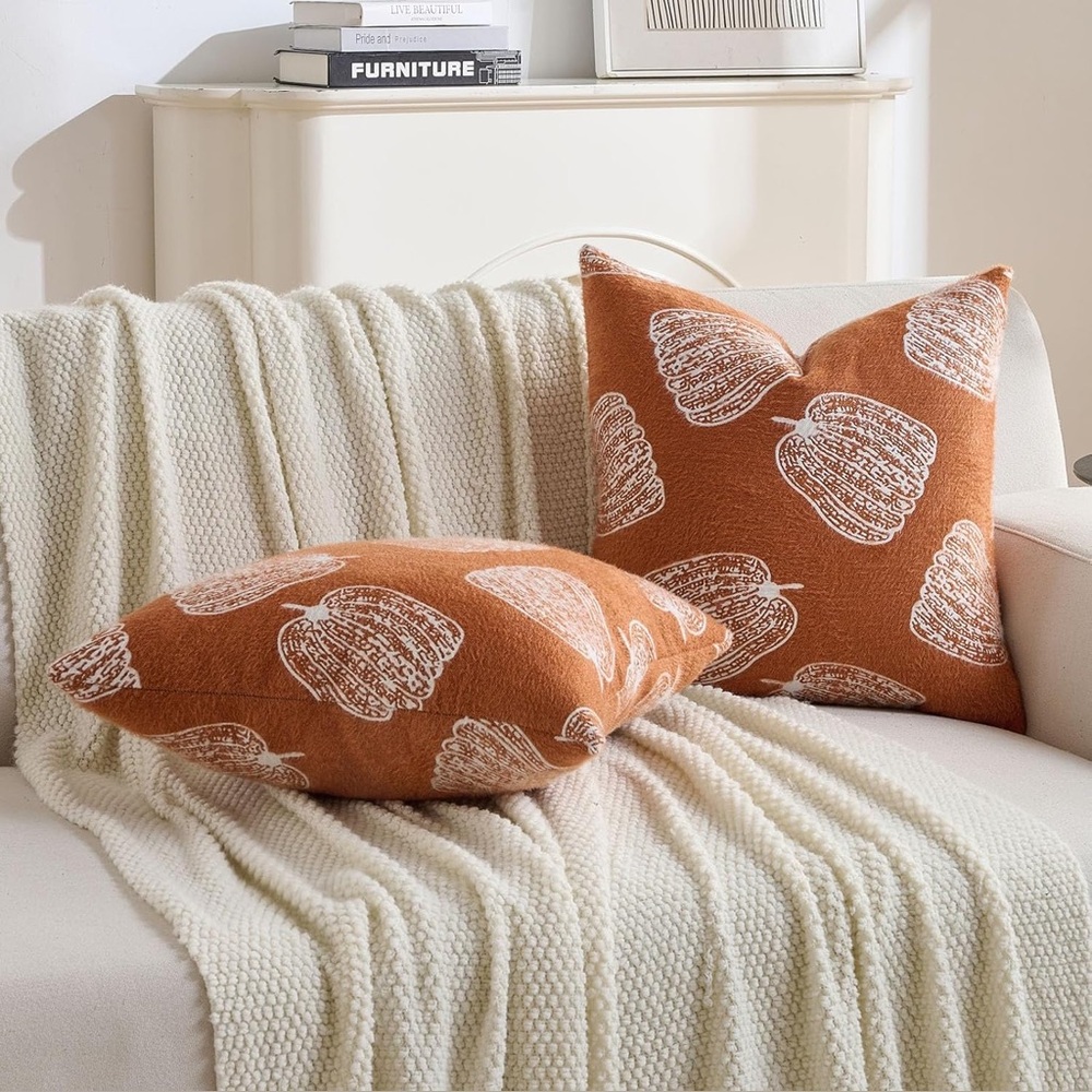 FUTEI Set of 2 Pumpkin Throw Pillow Covers (insert not included) 20x20 New - Picture 5 of 7